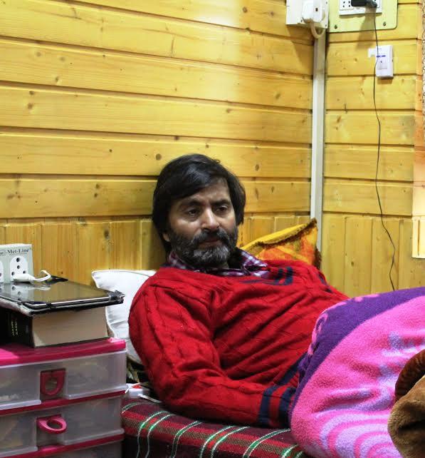 Malik calls for complete shutdown on Feb 27